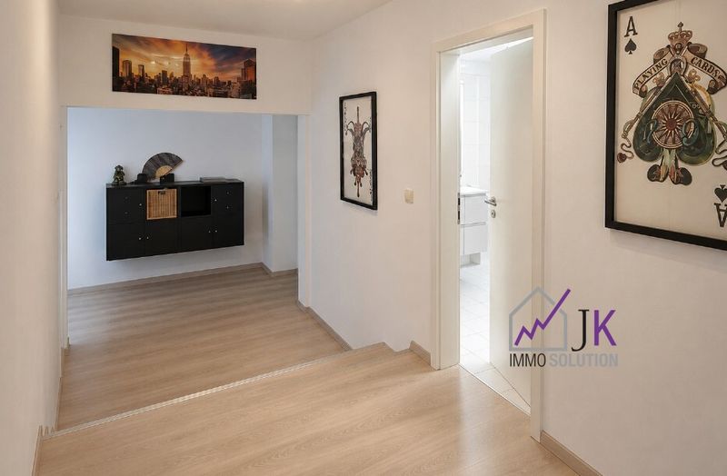 Großzügige und helle 4 Zimmer Wohnung mit EBK und Balkon in Eutingen
